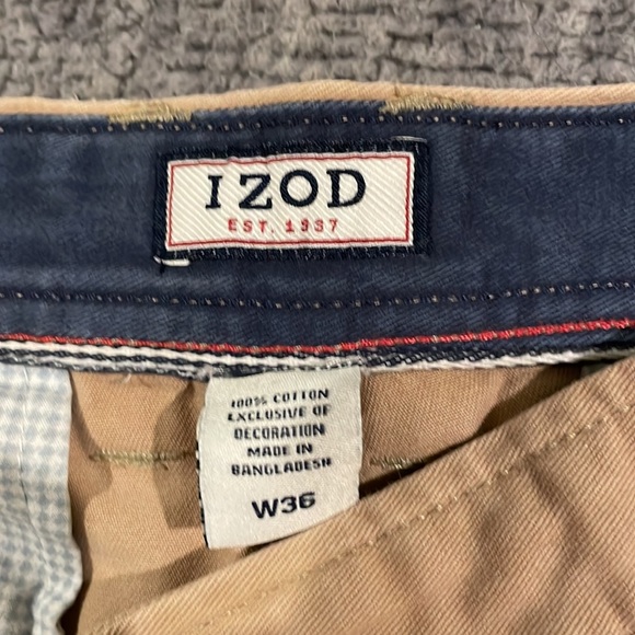 Mens flat front shorts - Picture 2 of 2